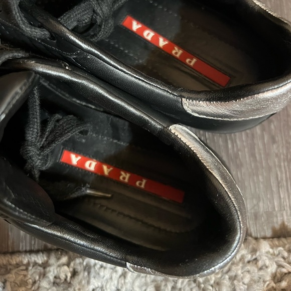 Prada black sneaker size 36 with silver on back - Picture 4 of 5